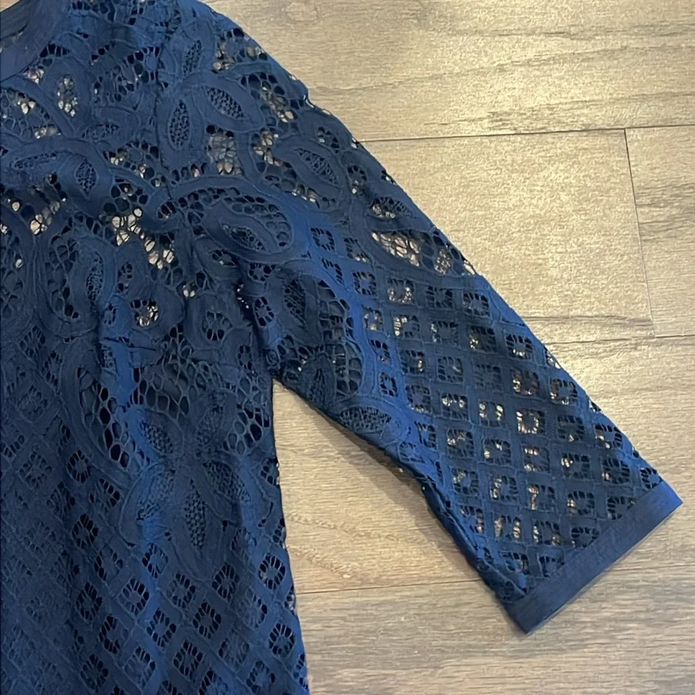 LOFT Petite Navy Lace Dress - Size 0P - Picture 4 of 9